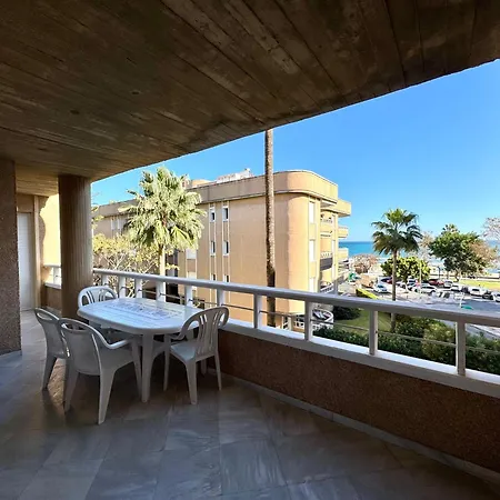 Carihuela En Primera Linea De Playa Con Vistas Y Garaje! C Apartment