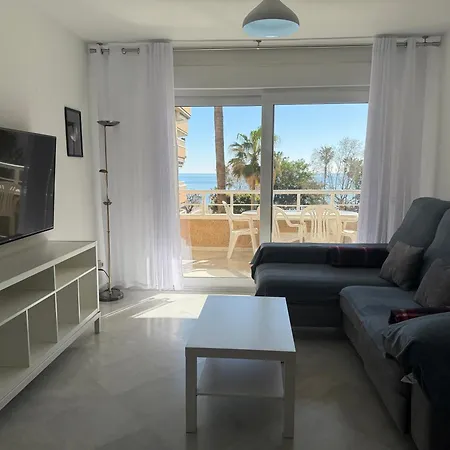 Carihuela En Primera Linea De Playa Con Vistas Y Garaje! C Апартаменты