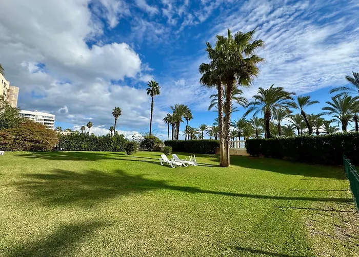 Carihuela En Primera Linea De Playa Con Vistas Y Garaje! C Апартаменты Торремолинос