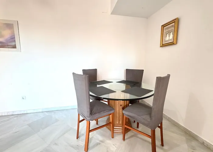 Carihuela En Primera Linea De Playa Con Vistas Y Garaje! C Торремолинос