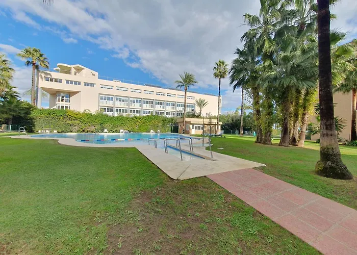 Carihuela En Primera Linea De Playa Con Vistas Y Garaje! C * Торремолинос