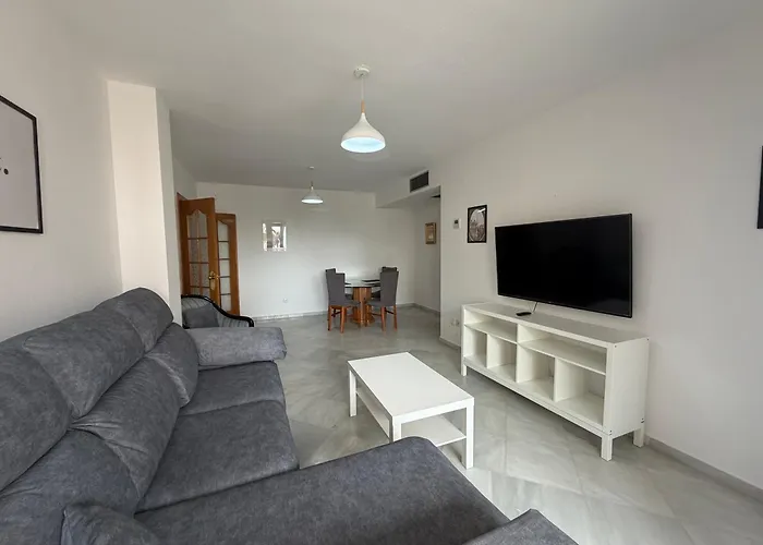 Carihuela En Primera Linea De Playa Con Vistas Y Garaje! C Торремолинос