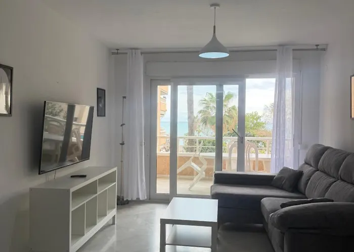 Апартаменты Carihuela En Primera Linea De Playa Con Vistas Y Garaje! C Торремолинос