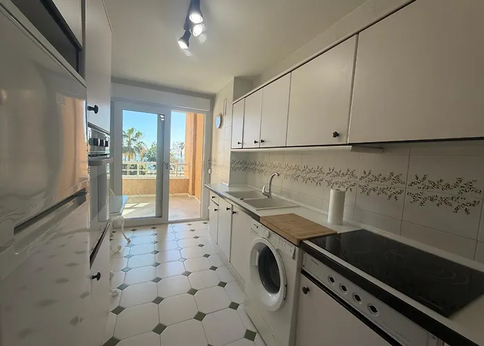 Апартаменты Carihuela En Primera Linea De Playa Con Vistas Y Garaje! C *