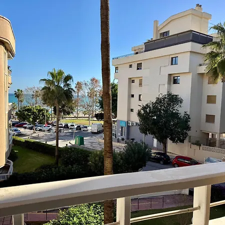 公寓 Carihuela En Primera Linea De Playa Con Vistas Y Garaje! C *