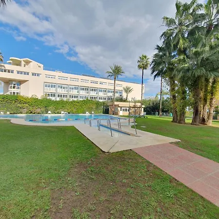 Carihuela En Primera Linea De Playa Con Vistas Y Garaje! C * 托雷莫利诺斯