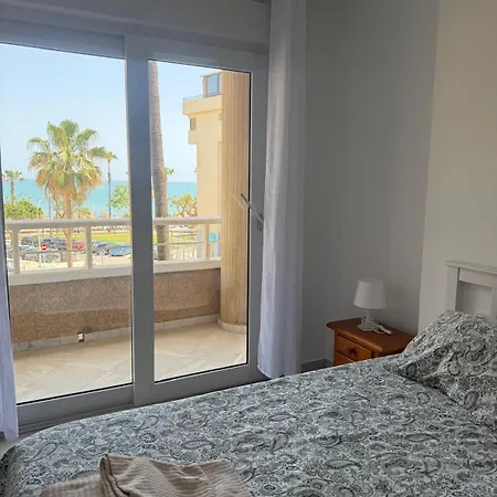 Appartement Carihuela En Primera Linea De Playa Con Vistas Y Garaje! C *