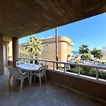 Carihuela En Primera Linea De Playa Con Vistas Y Garaje! C דירה