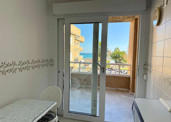Appartamento Carihuela En Primera Linea De Playa Con Vistas Y Garaje! C Torremolinos